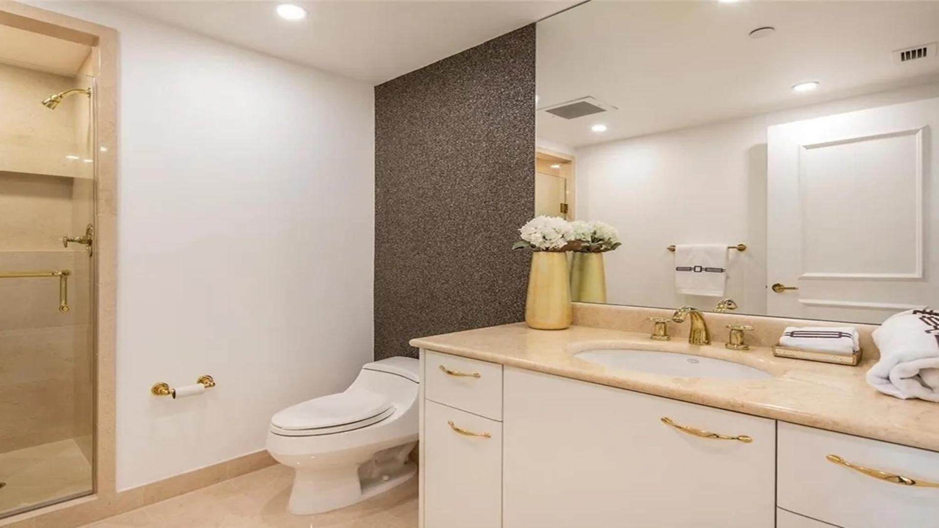 Stunning Four Bedroom Fully Professionally Remodeled Apartment Las Vegas Kültér fotó
