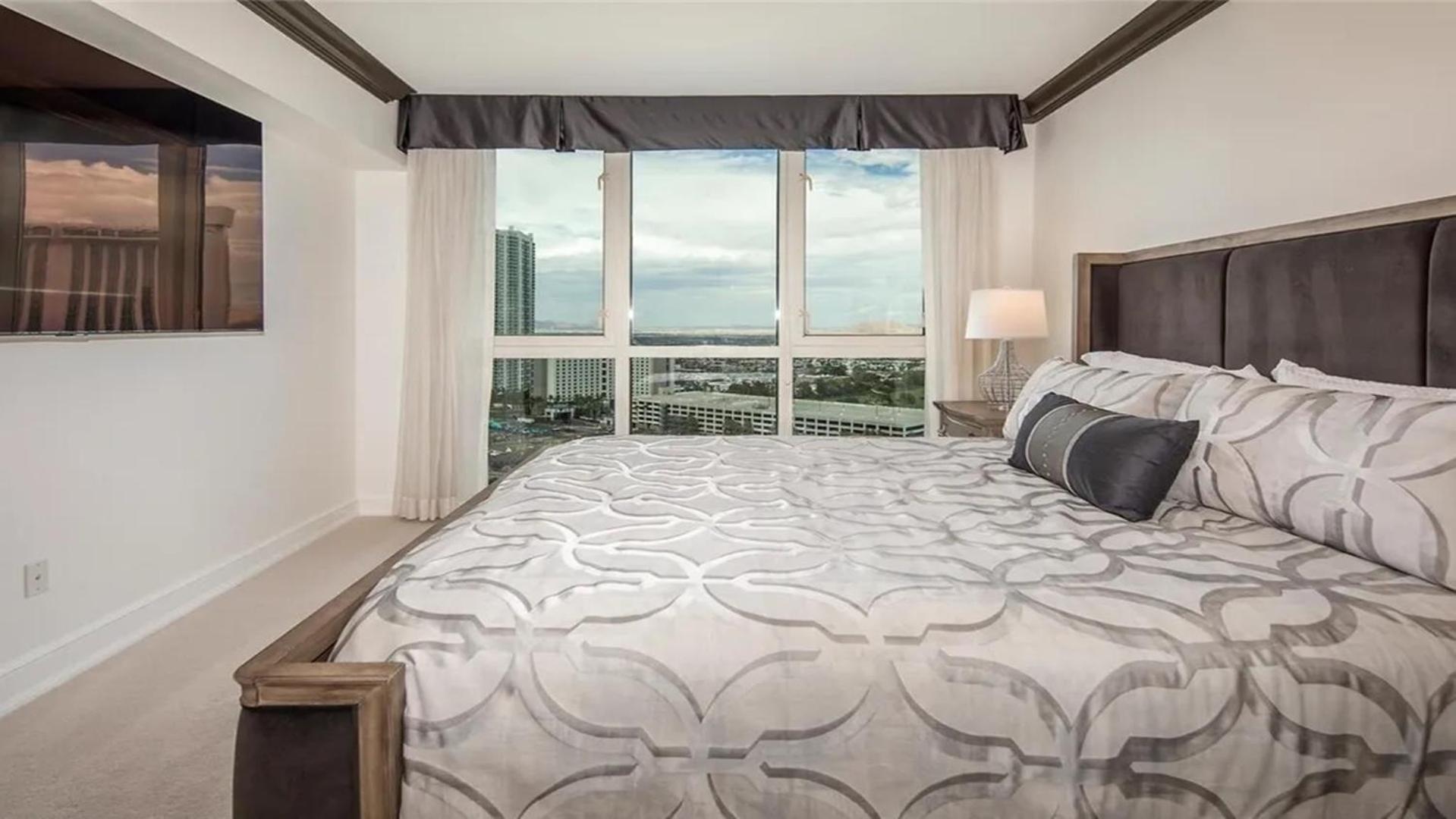 Stunning Four Bedroom Fully Professionally Remodeled Apartment Las Vegas Kültér fotó