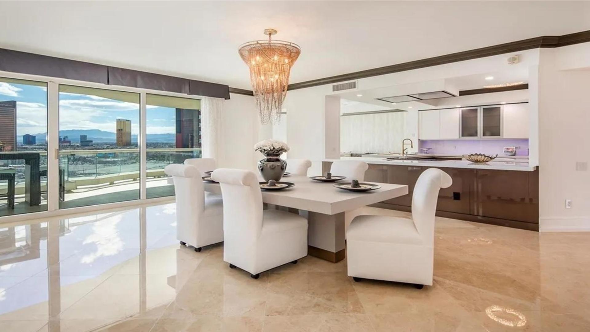 Stunning Four Bedroom Fully Professionally Remodeled Apartment Las Vegas Kültér fotó