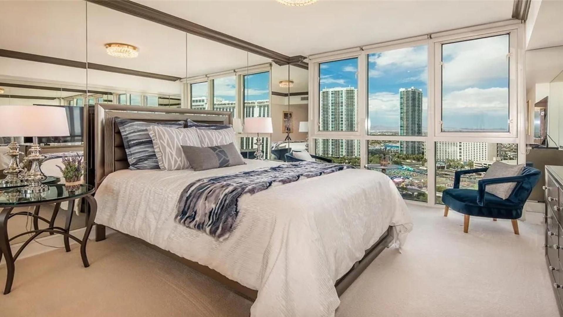 Stunning Four Bedroom Fully Professionally Remodeled Apartment Las Vegas Kültér fotó