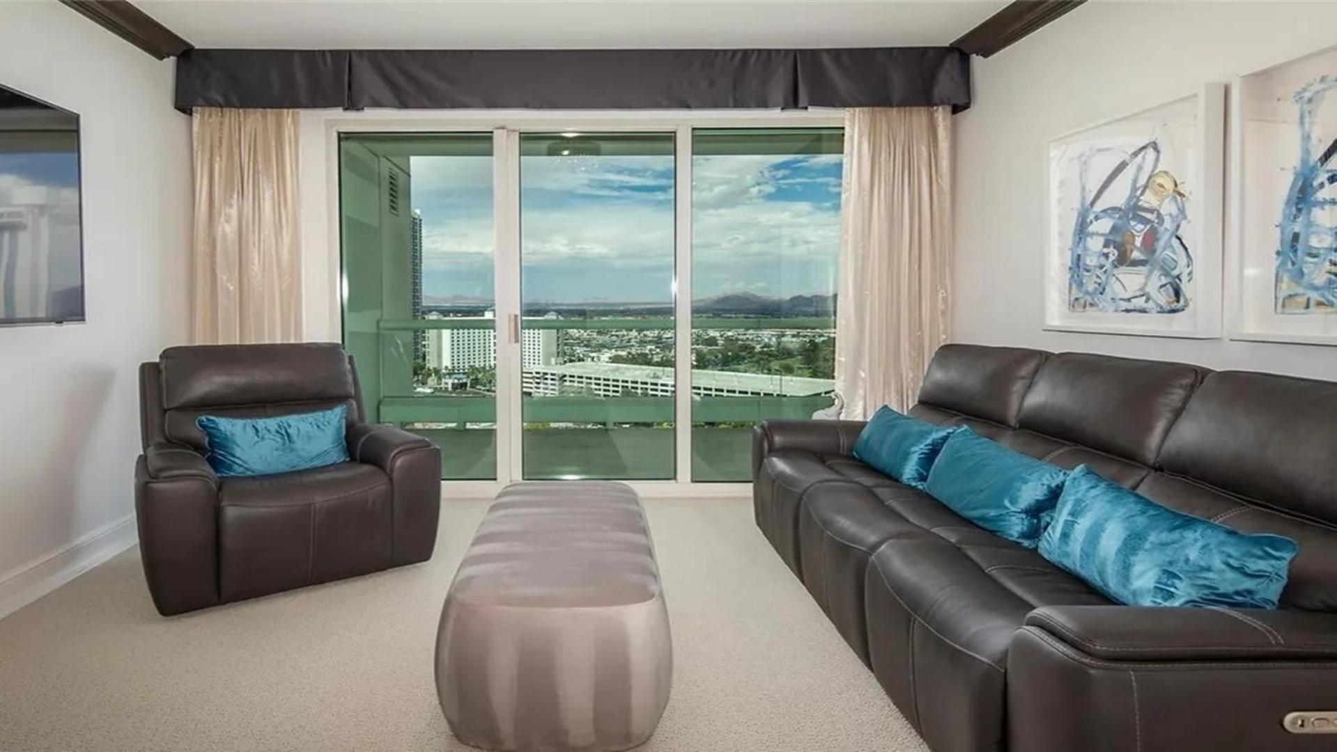 Stunning Four Bedroom Fully Professionally Remodeled Apartment Las Vegas Kültér fotó