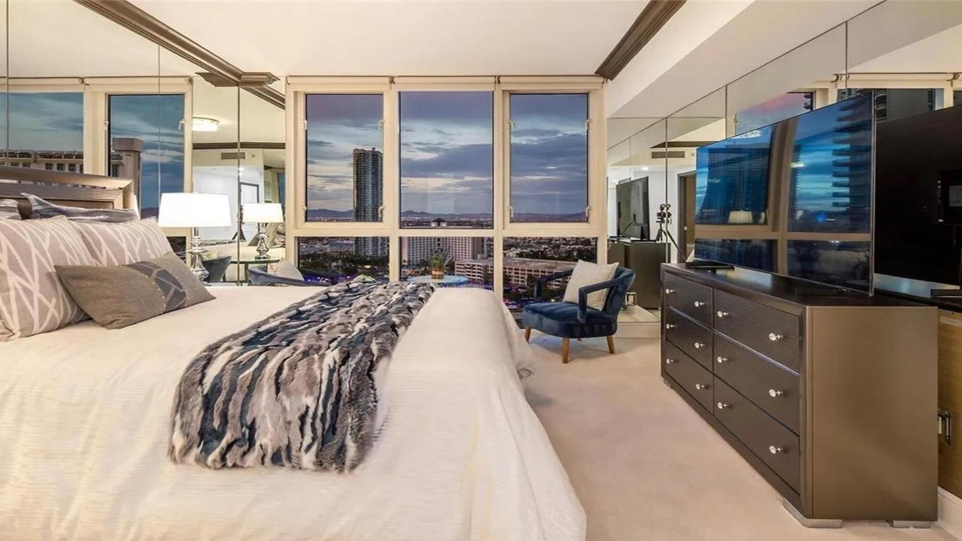 Stunning Four Bedroom Fully Professionally Remodeled Apartment Las Vegas Kültér fotó