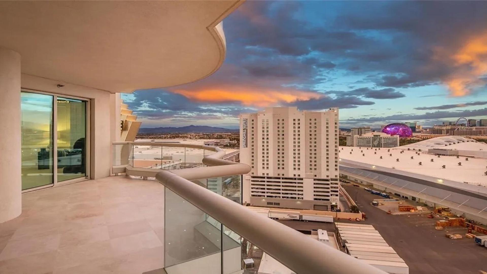 Stunning Four Bedroom Fully Professionally Remodeled Apartment Las Vegas Kültér fotó