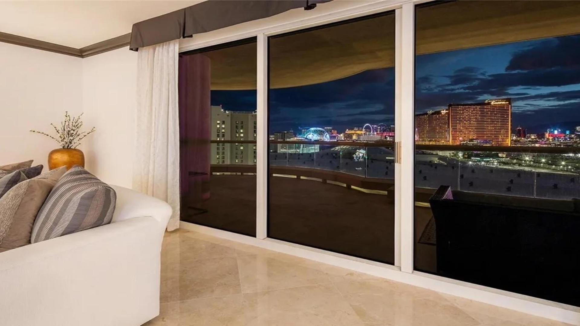 Stunning Four Bedroom Fully Professionally Remodeled Apartment Las Vegas Kültér fotó