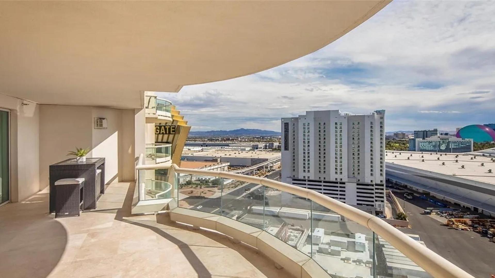 Stunning Four Bedroom Fully Professionally Remodeled Apartment Las Vegas Kültér fotó